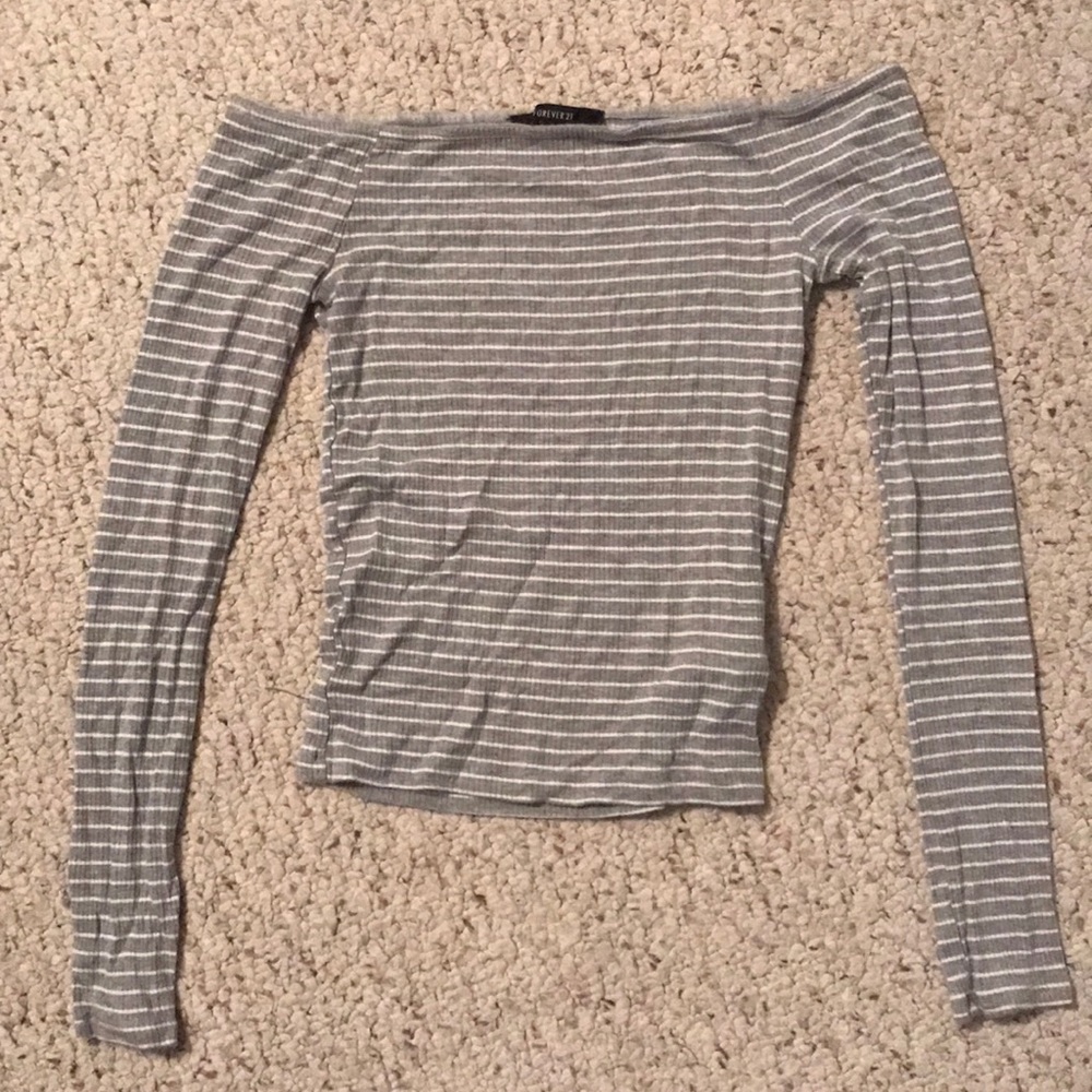 cropped long sleeve off the shoulder shirt